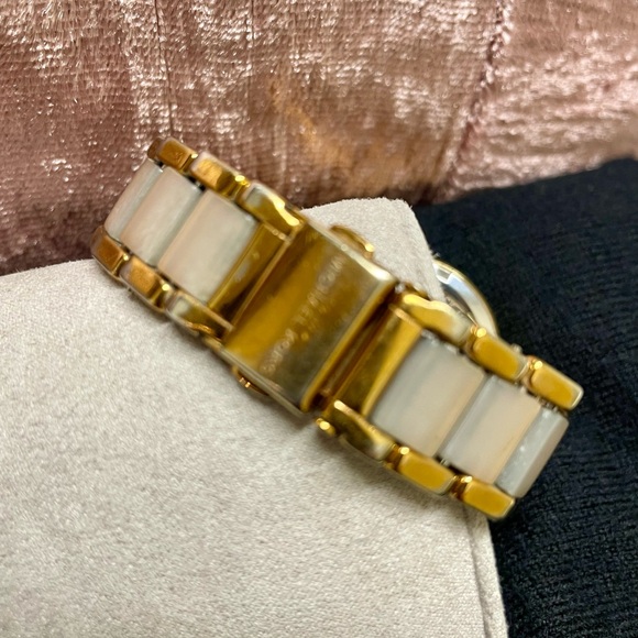 Michael Kors Rose Gold Ladies Watch - Picture 4 of 5